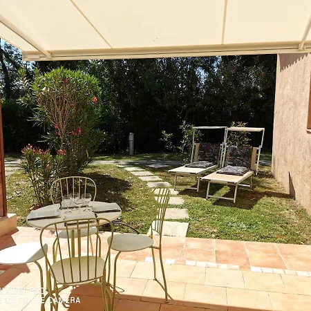 La Bastide Des Suites De Robinson *